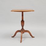 1012 3254 COFFEE TABLE